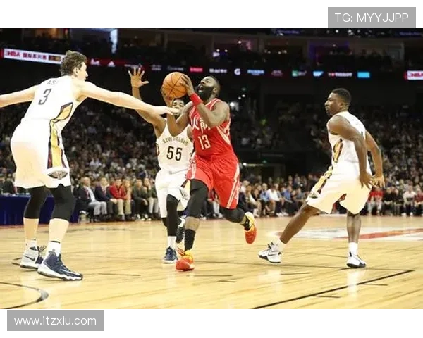 双塔组合强势出击火箭对决鹈鹕先发阵容解析